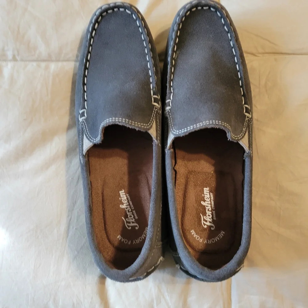 Florsheim kids grey loafers with large stitching